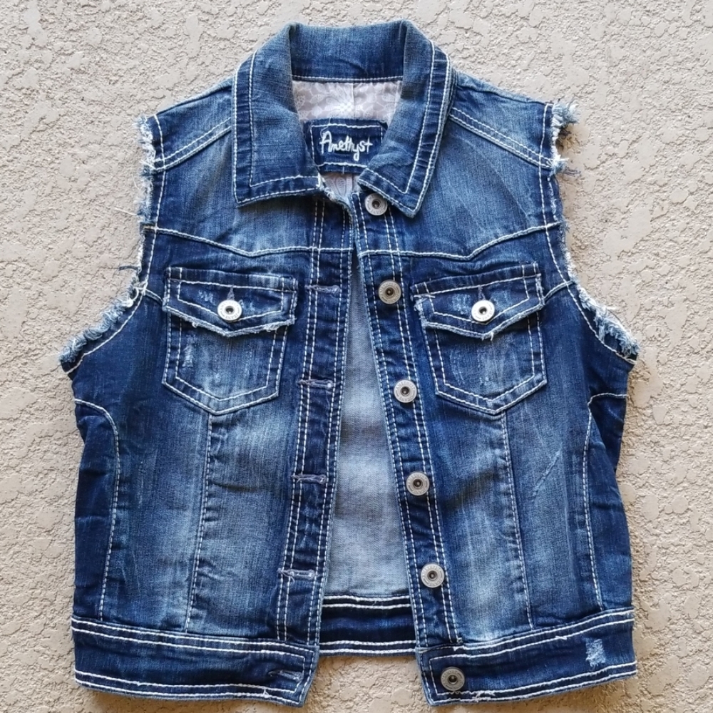 💥SOLD💥Amethyst Jean vest